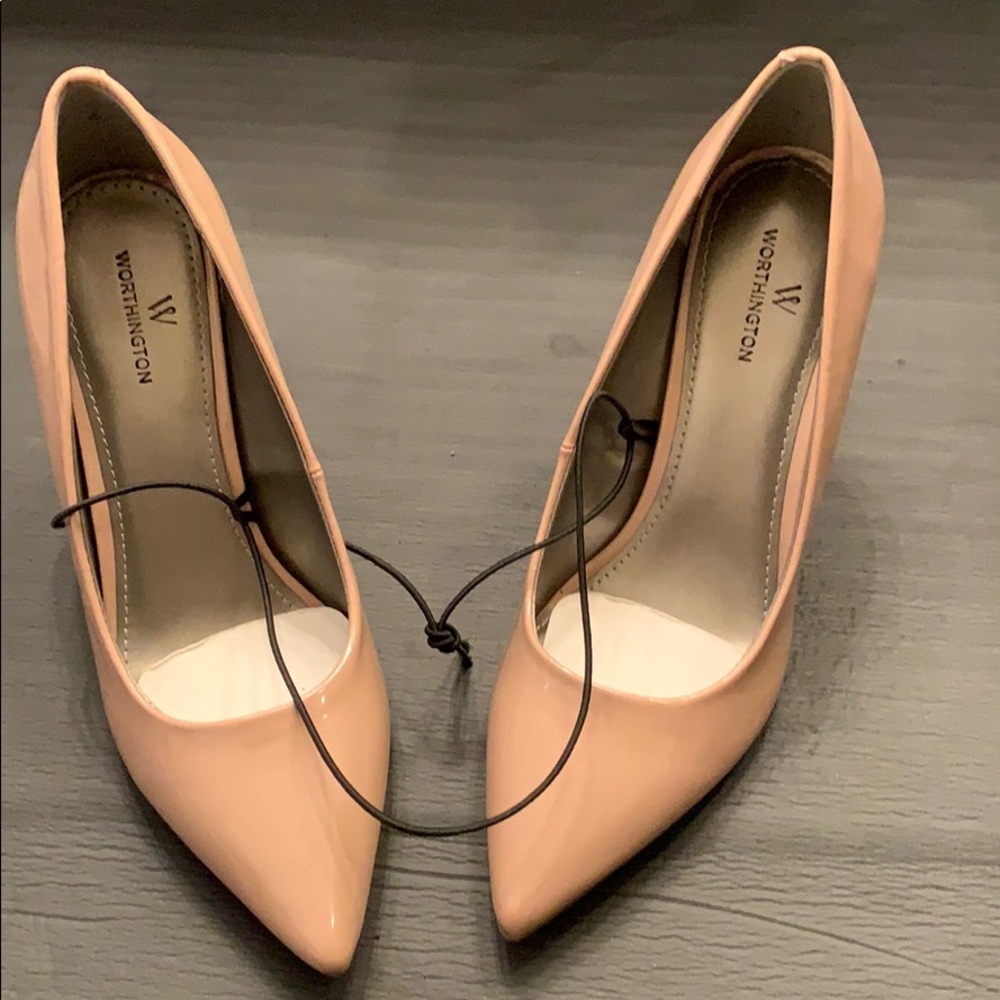 *NEW* Beige HighHeels